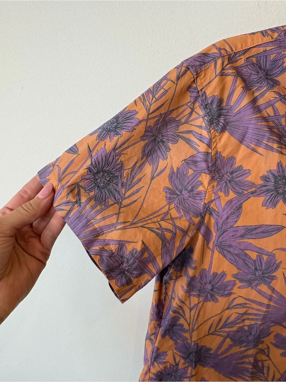 WILDFANG the empower Hawaiin print Orange & Purple Floral Button-Up Shirt - Picture 4 of 8